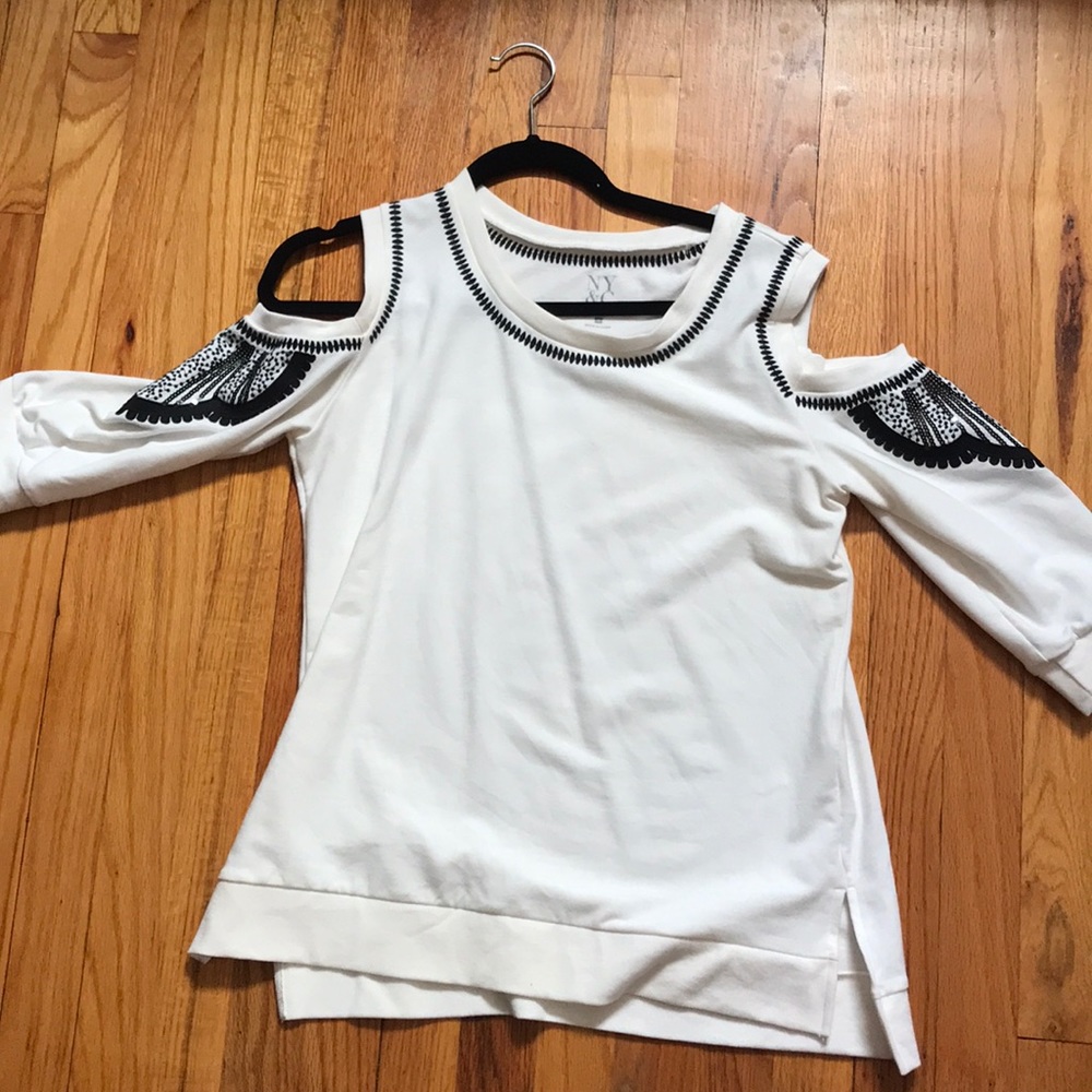 Cold shoulder sweatshirt
